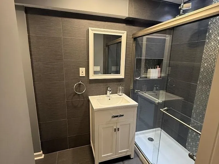 78 Mounthaven Dr — Photo 11