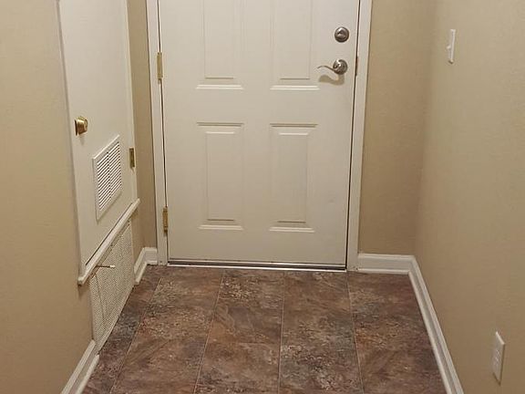 3rd image of 870 N 82nd Plz APT 5