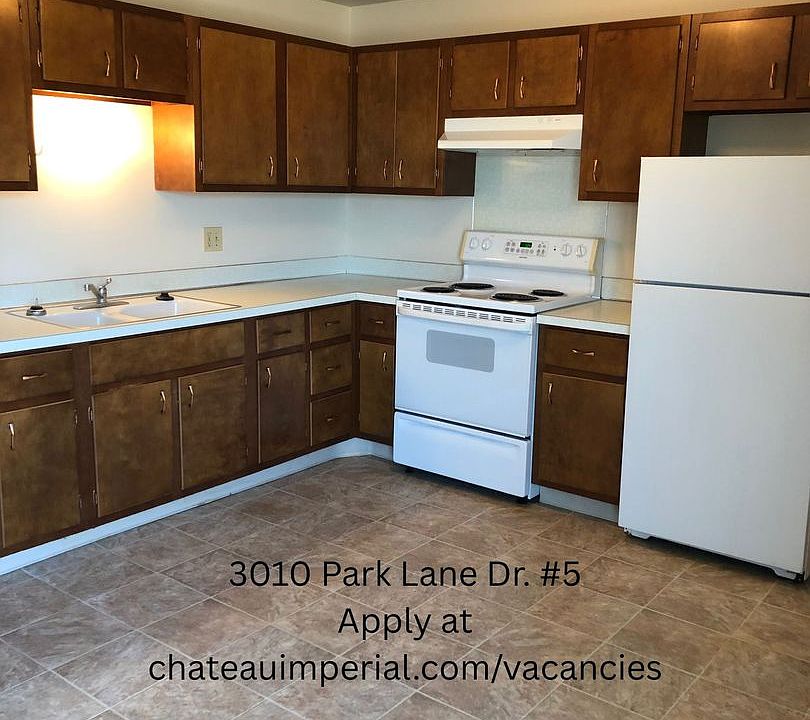 1st image of 3010 Park Lane Dr APT 5