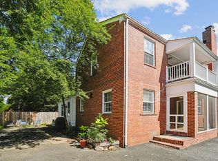 904 N Ivy St APT 3, Arlington, VA 22201