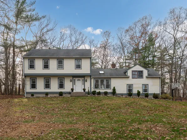 11 Silver Birch Lane, Clinton, CT 06413