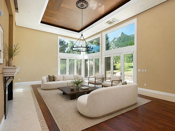 3rd image of 770 Circle Dr