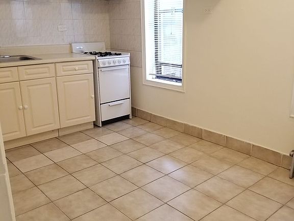5th image of 4816 30th Ave APT 4J