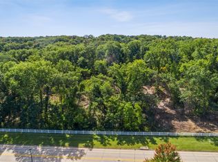 3909 Pioneer Ave SE, Cedar Rapids, IA 52403