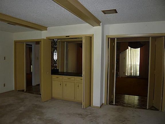 4th image of 10131 Apple Creek Dr