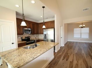 8009 Bangor Dr, Benbrook, TX 76116
