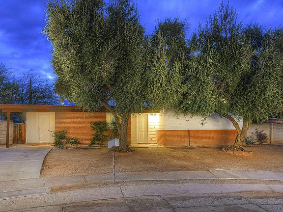 4th image of 8109 E Colette Pl