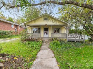 29 Le An Hurst Rd, Asheville, NC 28803