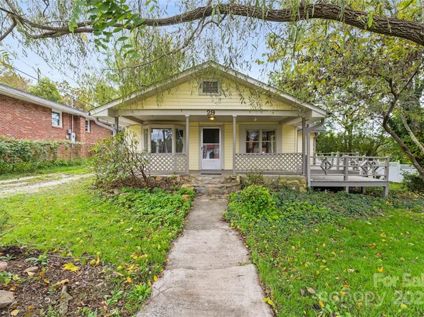 29 Le An Hurst Rd, Asheville, NC 28803