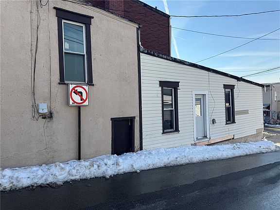 3rd image of 211 S 3rd St