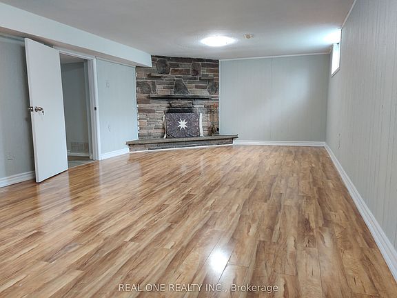 5th image of 49 Corinthian Blvd #Basement