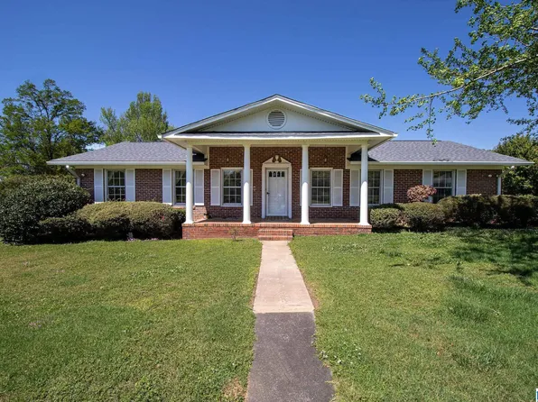 1006 8th St NE, Jacksonville, AL 36265