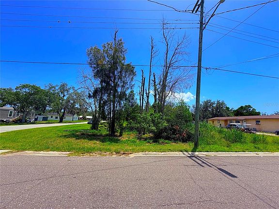 4th image of 925 Grand Ave Lot 3