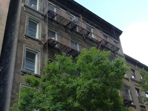 143 West 69th Street image 14 of 16