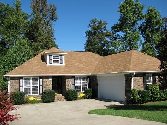 1st image of 213 Riverrun Dr