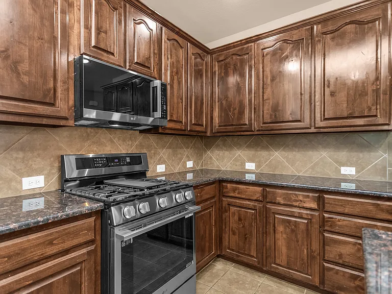 4924 Stray Creek Ln — Photo 19