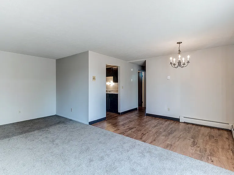Stoneridge West Apartments — Photo 9