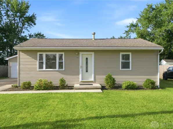 114 Oakwood Ave, Fairborn, OH 45324