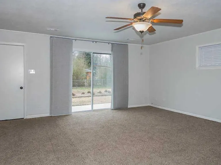 16 Meadowbrook Dr — Photo 9