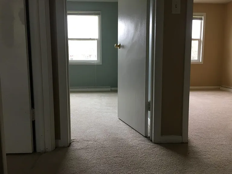 305 Kelly Cir — Photo 13
