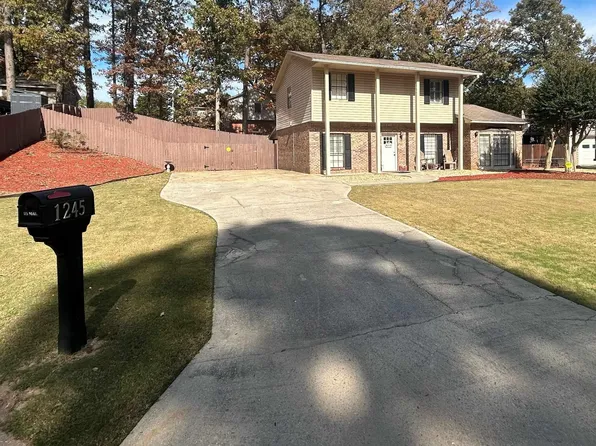 1245 Tahiti Cir, Alabaster, AL 35007