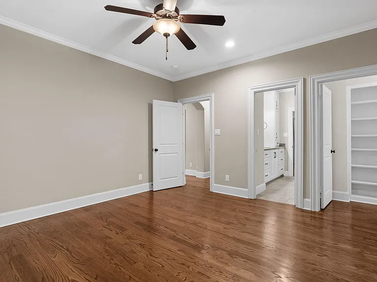 6806 Heron Dr — Photo 36
