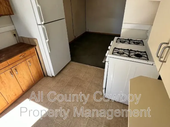 513 E Custer St, Laramie, WY 82070