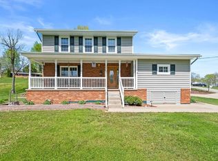 100 Hickory Dr, Huntington, WV 25704