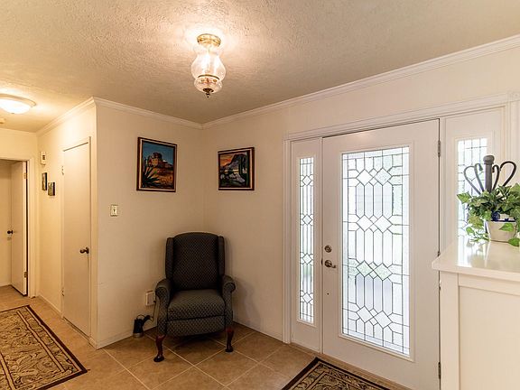 5th image of 22401 Augusta Pl