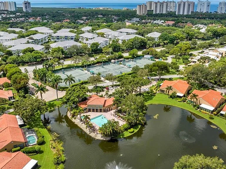 577 Beachwalk Cir #R-202 — Photo 30