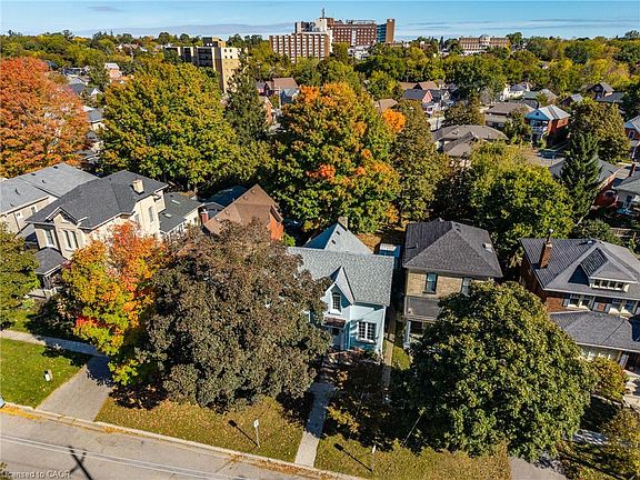 2nd image of 33 Palmerston Ave