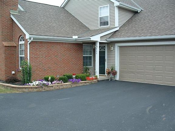 3rd image of 902 Shelbourne Pl