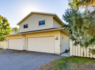 877 Monterey Dr, Shoreview, MN 55126