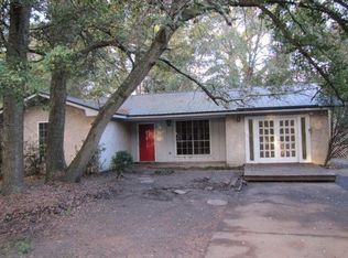 457 Carteret Rd, Brunswick, GA 31525