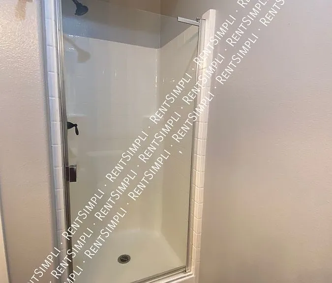 40059 Annapolis Dr — Photo 18
