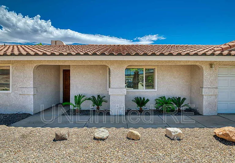 2250 Atlantic Dr — Photo 10
