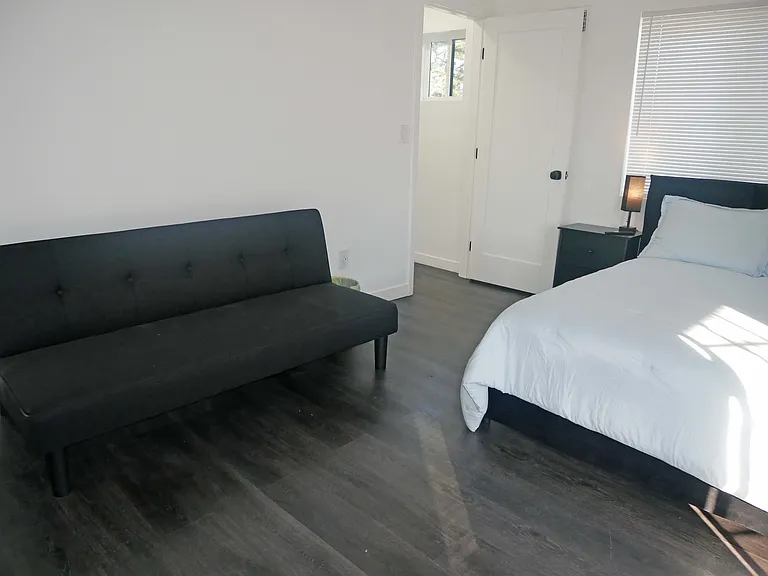 2215 8th Ave — Photo 36