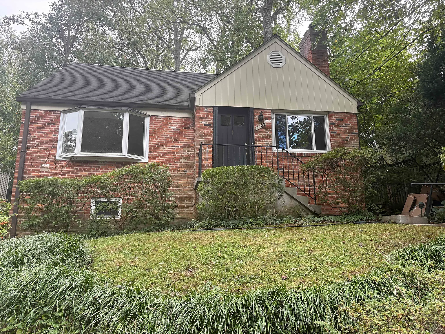 3 bed, 2.5 bath, 2152 sqft, $3,025 — Photo 1