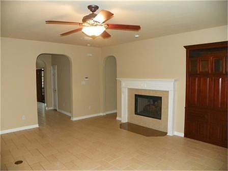5th image of 1400 Berwick Dr