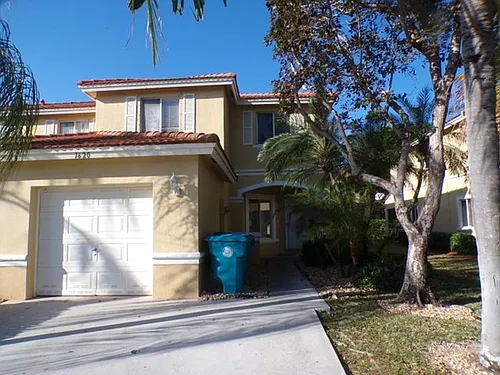 1620 Cetona Dr Photo 1
