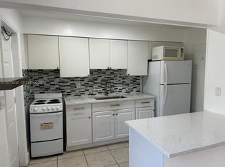 2115 N 17th Ct APT 3, Hollywood, FL 33020