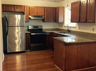 1070 S Featherwood Dr, Atlantic Beach, FL 32233