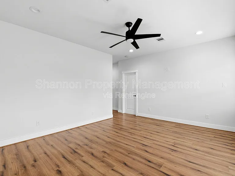 6476 T C Jester Blvd — Photo 33