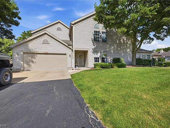 3rd image of 126 N Aspen Ct Unit 4