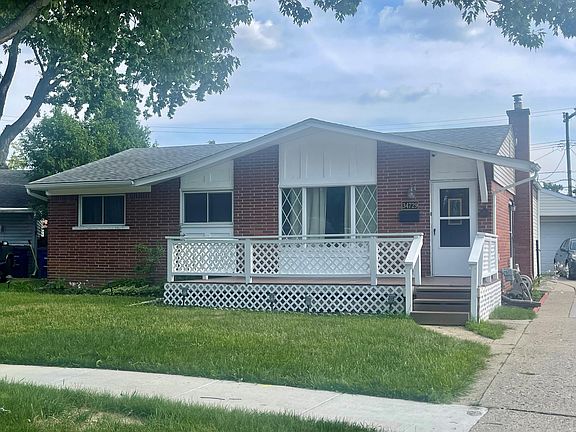 2nd image of 34729 Somerset St