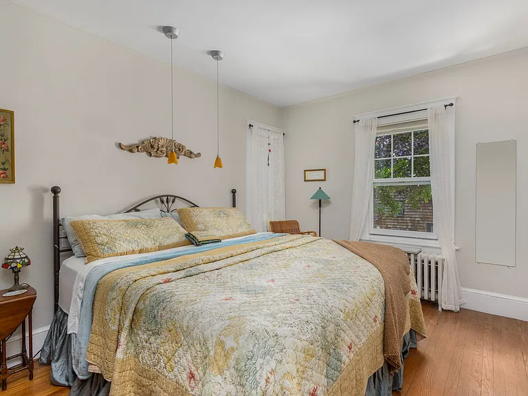 141 Coggeshall Ave — Photo 26