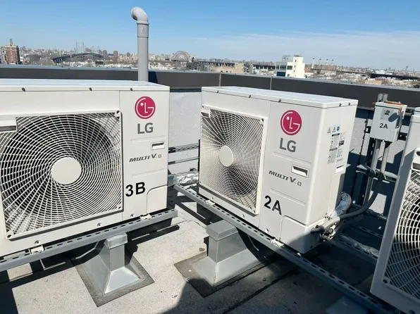 25-34 Steinway Street image 23 of 29