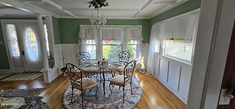 5th image of 32 McLean Street