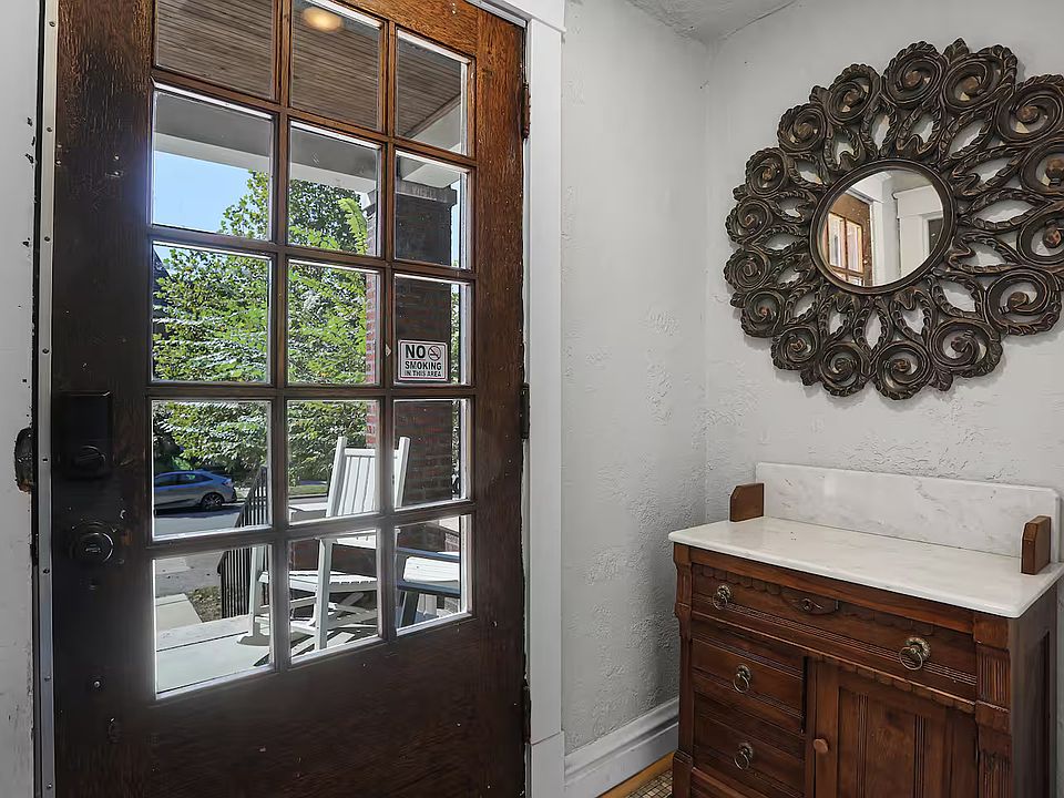 entry vestibule