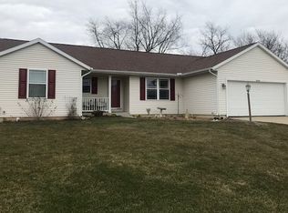 51558 Dade Ct, South Bend, IN 46628